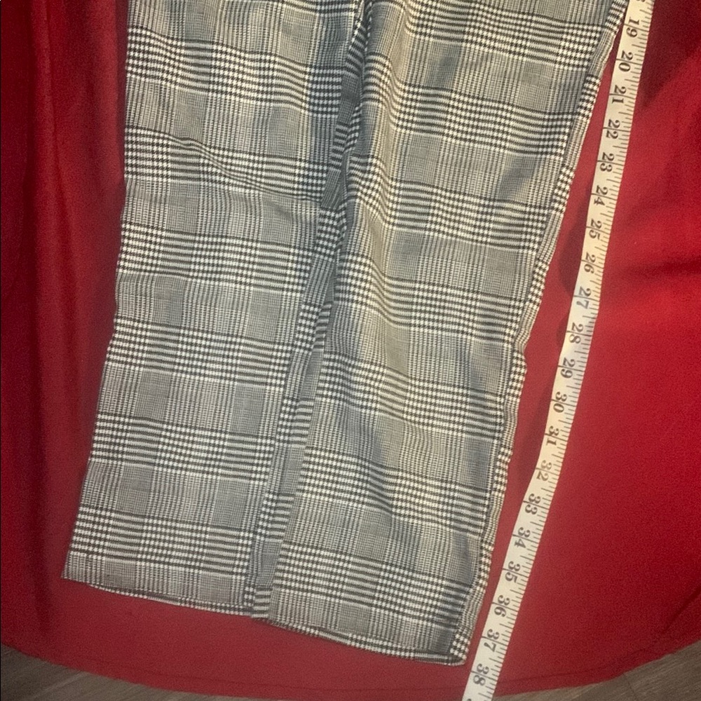 Hot Topic Black and White Plaid Men Pants - Picture 3 of 3